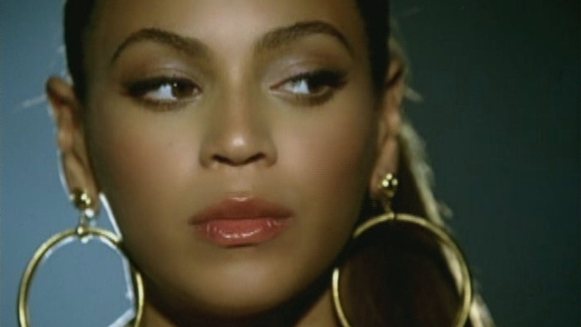 beyonce ring the alarm